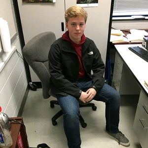 Meet your Posher, Zachary